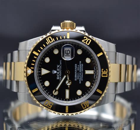 how much gold is in a rolex submariner two-tone